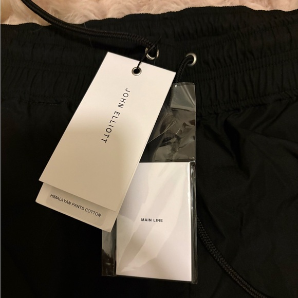 John Elliott Himalayan Pants in Black - Picture 2 of 8